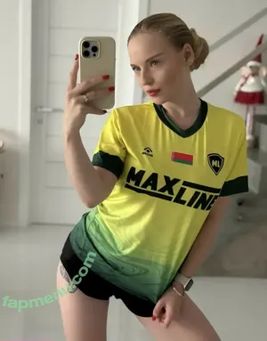 Oksana Neveselaya / o_neveselaya / ok_neveselaya / theoksanarose nude photo #0182