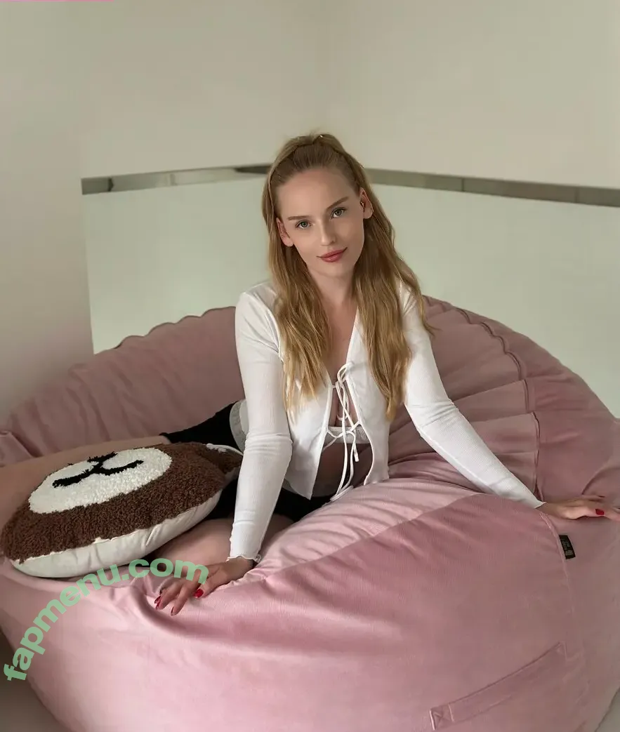 Oksana Neveselaya nude photo #0148 (o_neveselaya / ok_neveselaya / theoksanarose)