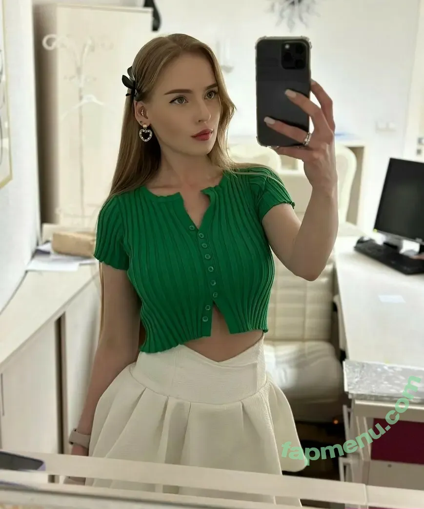 Oksana Neveselaya nude photo #0165 (o_neveselaya / ok_neveselaya / theoksanarose)