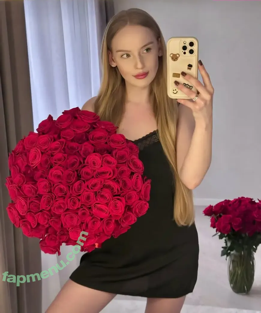 Oksana Neveselaya nude photo #0172 (o_neveselaya / ok_neveselaya / theoksanarose)