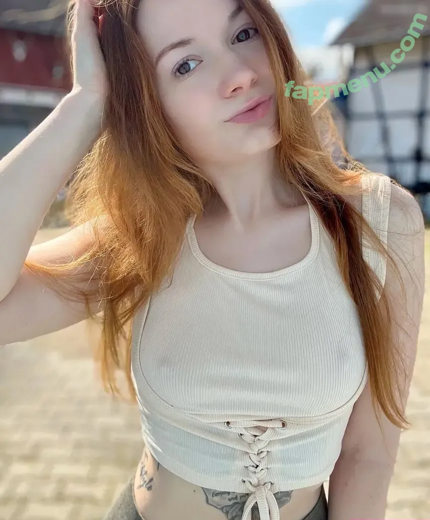 Oktobermaedchen nude photo #0005 (_oktobermaedchen._ / skyress_vip)