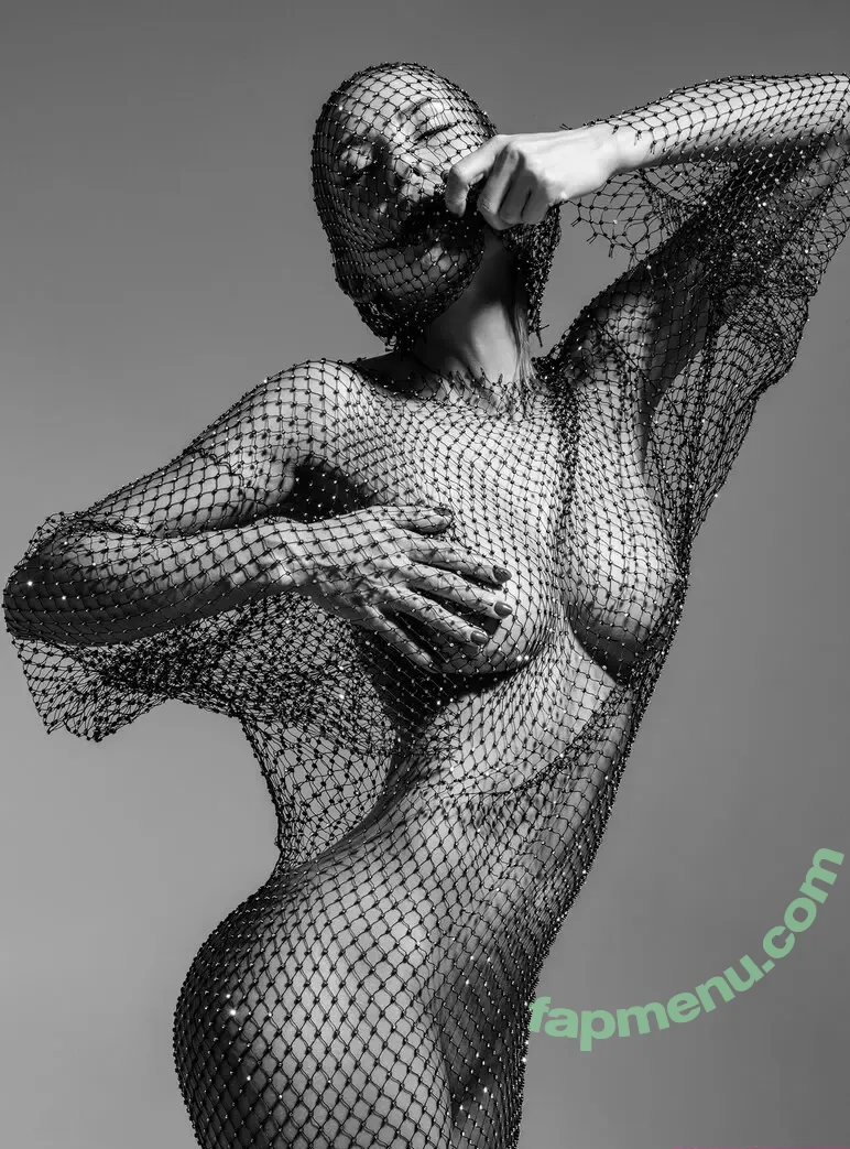 Oladushek11 aka Natasha Roik nude photo #0023 (oladushek11)