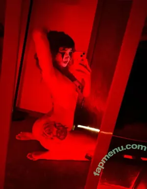 oldmopwaterjuice / xxrainbowblowxx nude photo #0042