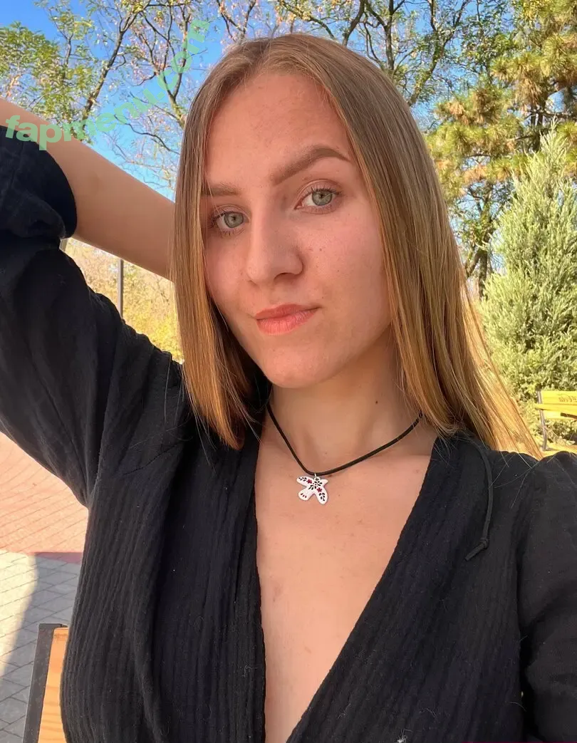 olesias nude photo #0018 (olesias)