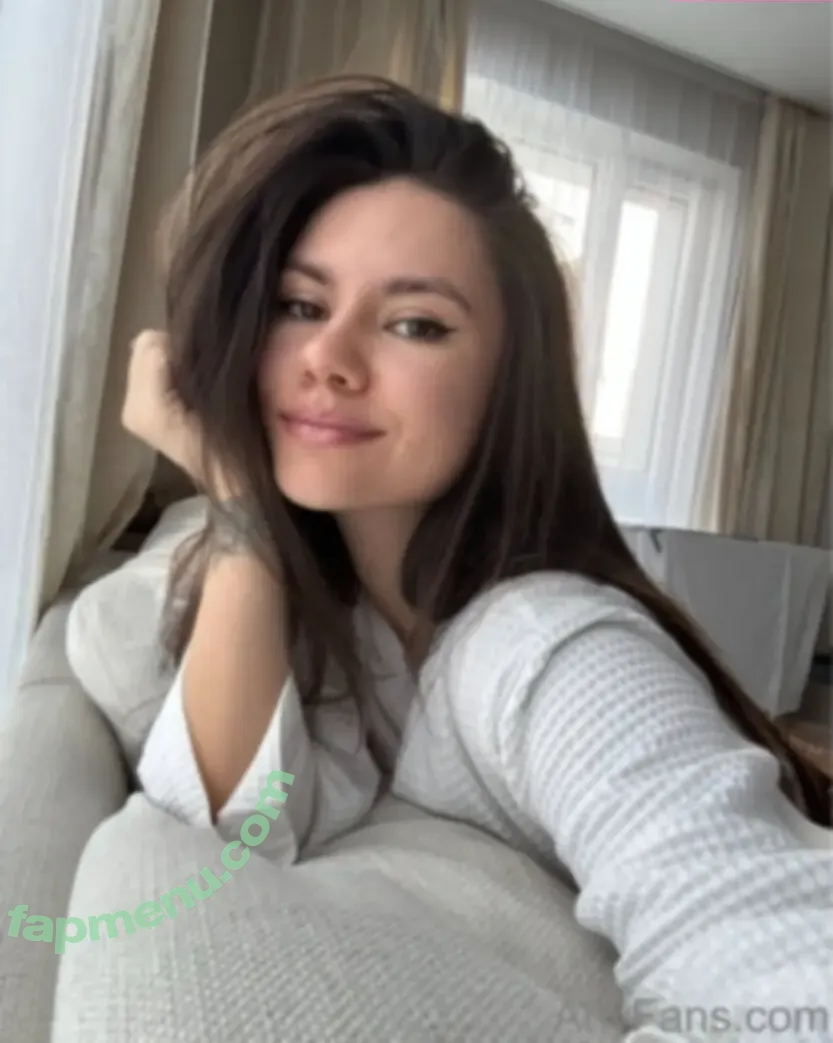 Olesyalibermann nude photo #0003 (Olesyalibermann)