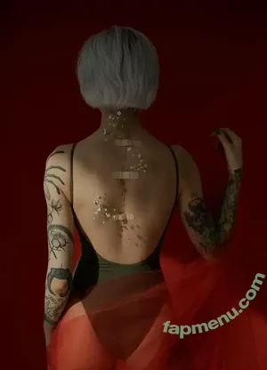 Olga Haku / Frau_Haku / hakutrans nude photo #0295