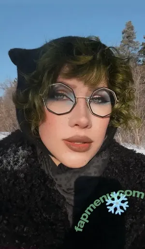 Olga Haku / Frau_Haku / hakutrans nude photo #0344