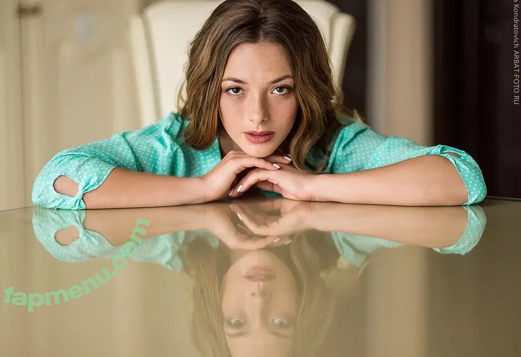 Olga Kobzar nude photo #0815 (bugs_bunny_gf)