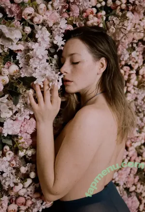 Olga Kobzar / OlgaKobzarBest / bugs_bunny_gf nude photo #1196