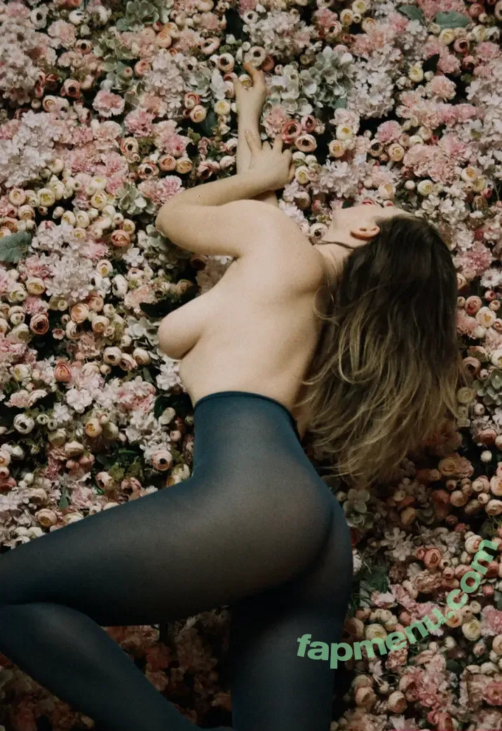 Olga Kobzar nude photo #1200 (OlgaKobzarBest / bugs_bunny_gf)