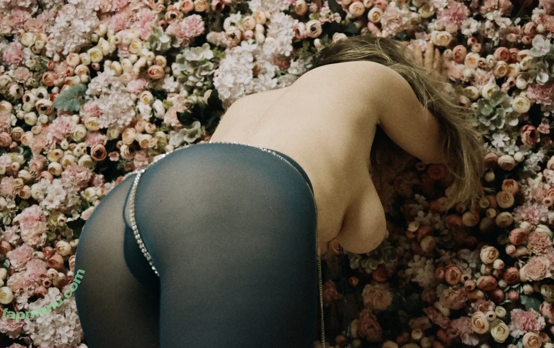 Olga Kobzar nude photo #1205 (OlgaKobzarBest / bugs_bunny_gf)