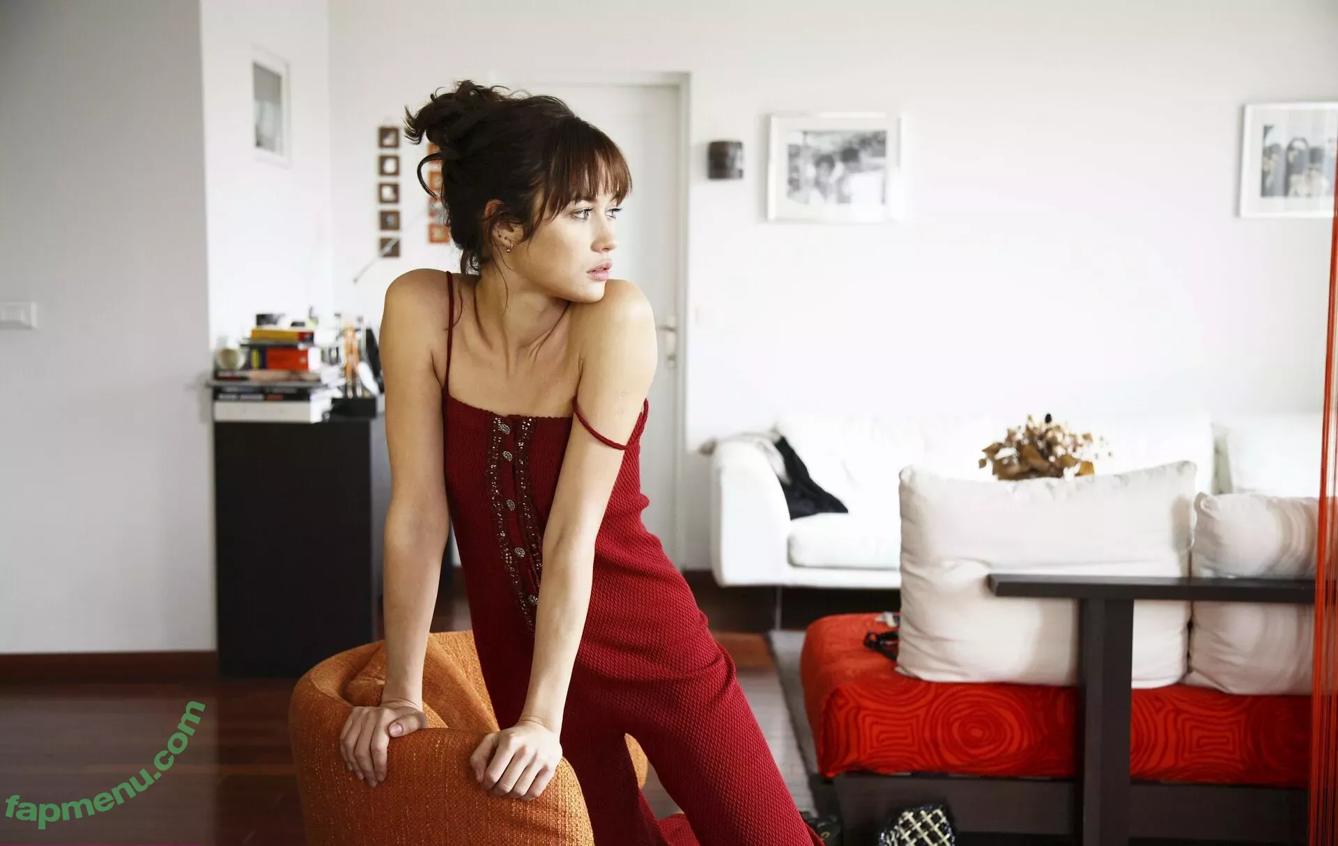 Olga Kurylenko nude photo #0098 (Olga Kurylenko)