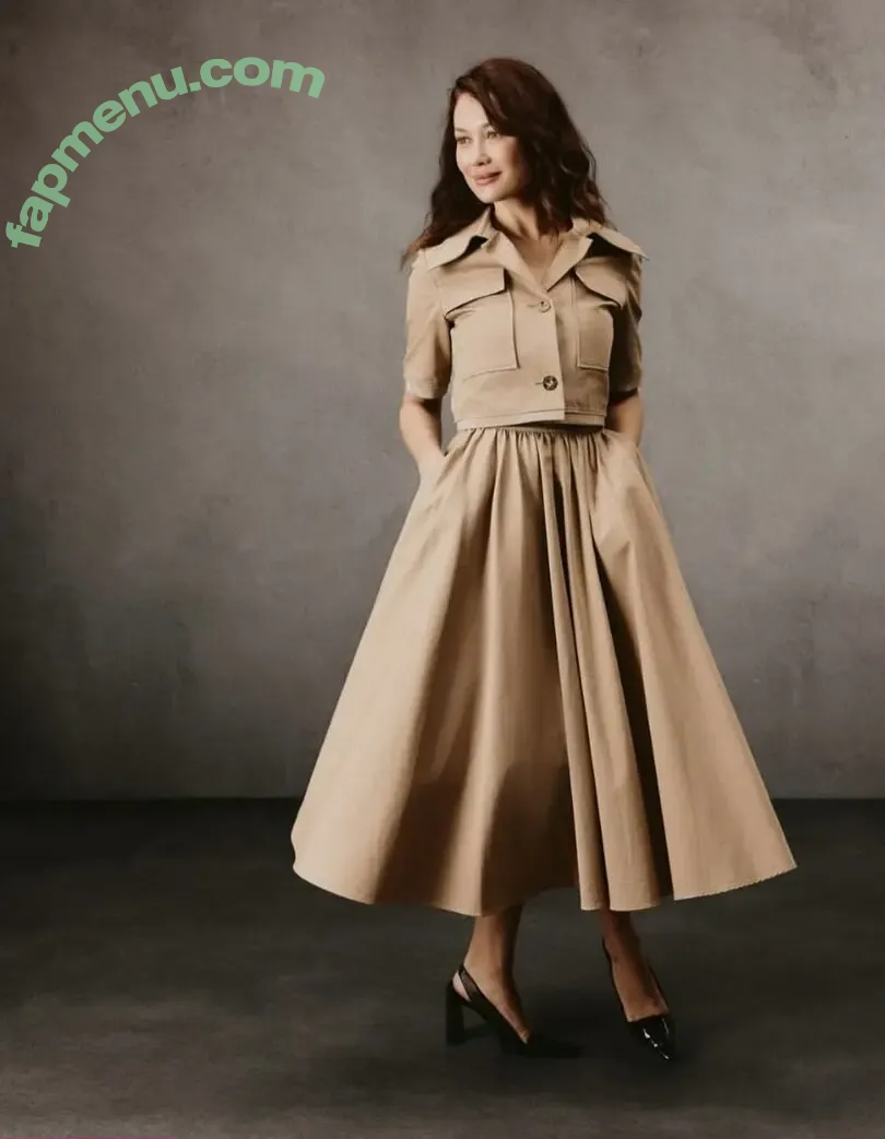 Olga Kurylenko nude photo #0493 (Olga Kurylenko)