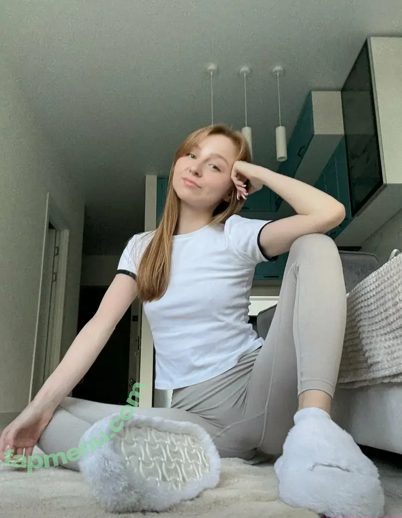 olhovetskaya nude photo #0035 (olhovetsskaya)