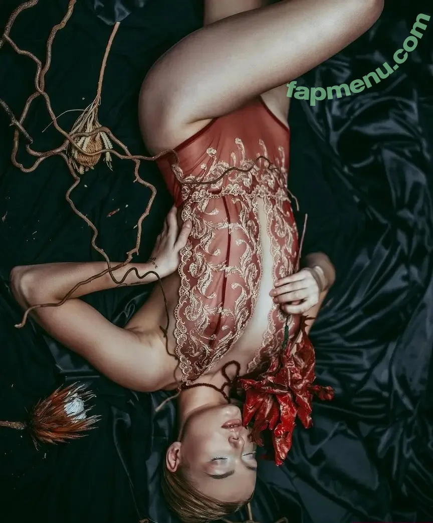 olia.miro nude photo #0031 (olia.miro)