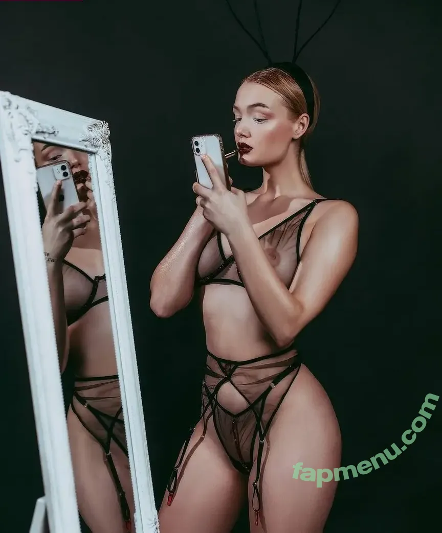 olia.miro nude photo #0033 (olia.miro)