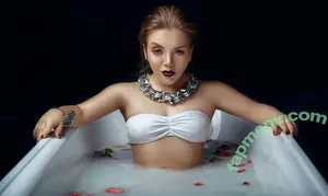 Olimpia Ivleva / olympiya_ / Олимпия Ивлева nude photo #0039