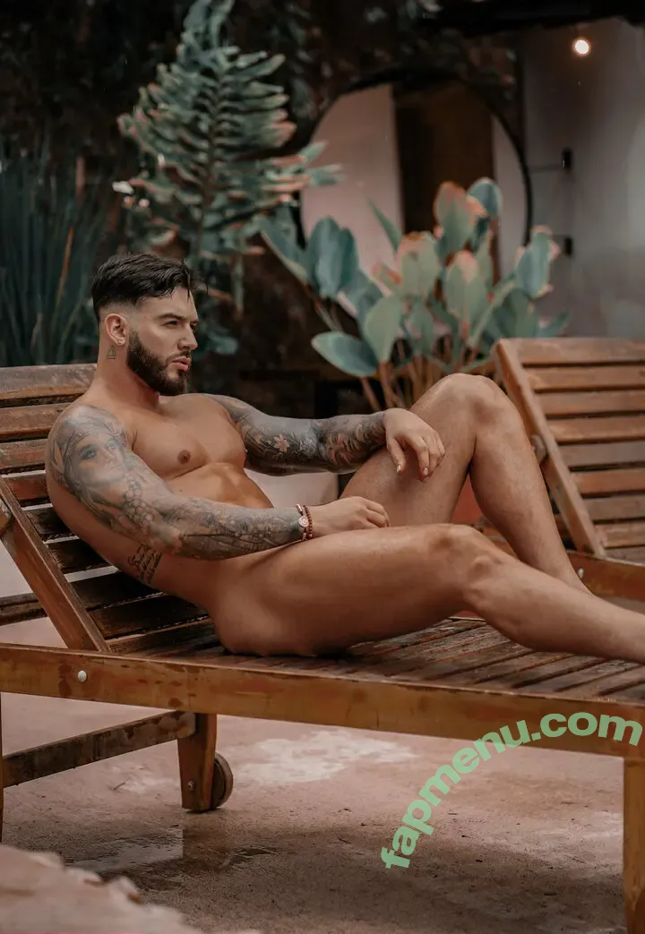 olivercolt nude photo #0004 (theolivercolt)
