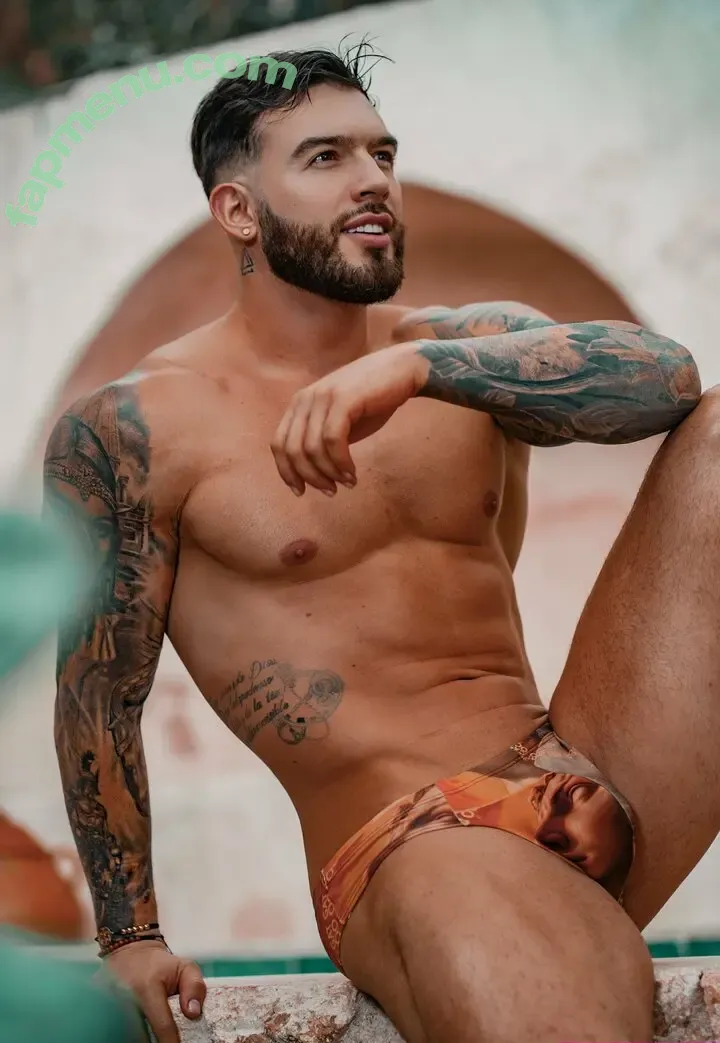 olivercolt nude photo #0006 (theolivercolt)