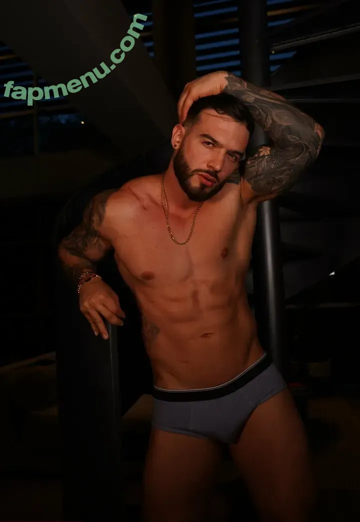olivercolt nude photo #0031 (theolivercolt)