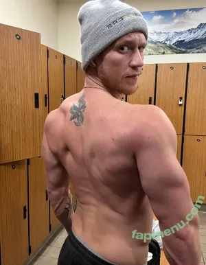 oliverflynn / oliverflynnmusic nude photo #0001