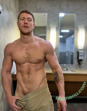 oliverflynn / oliverflynnmusic nude photo #0012