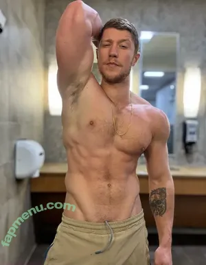 oliverflynn / oliverflynnmusic nude photo #0020