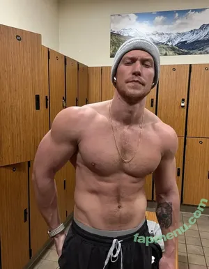 oliverflynn / oliverflynnmusic nude photo #0056