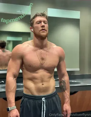 oliverflynn / oliverflynnmusic nude photo #0060