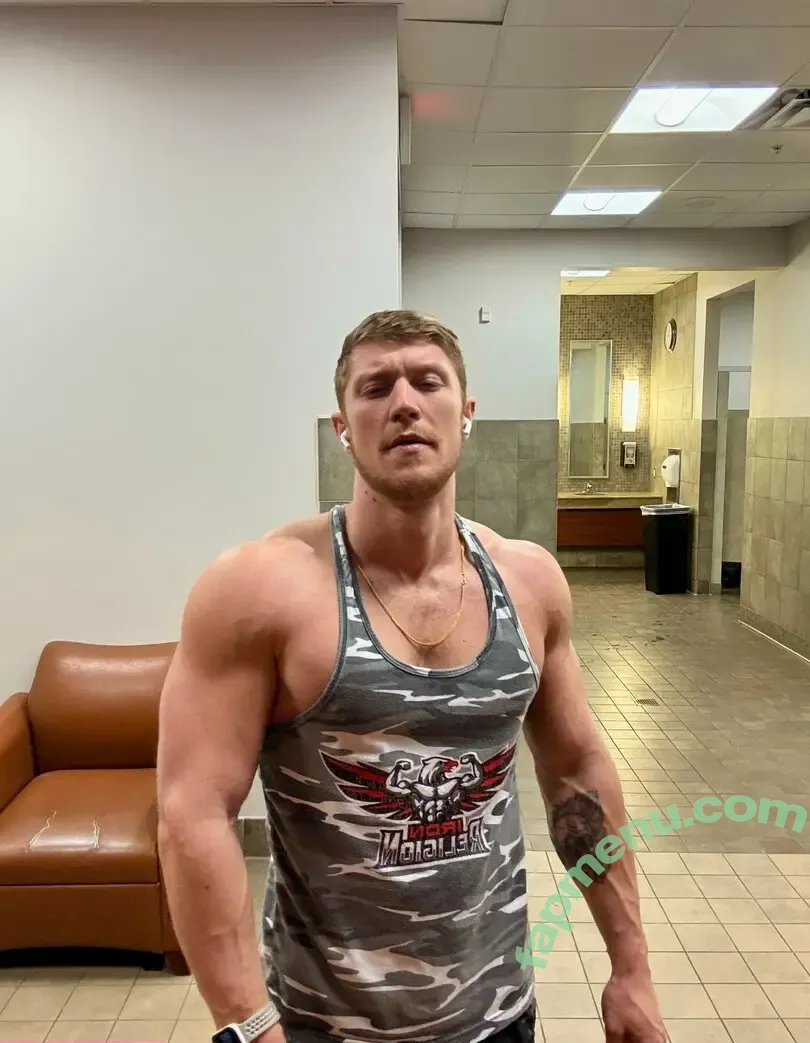 oliverflynn nude photo #0003 (oliverflynnmusic)