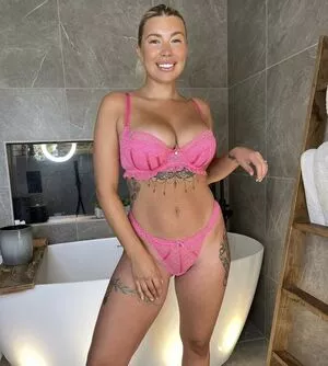 Olivia Buckland / oliviadbowen nude photo #0077