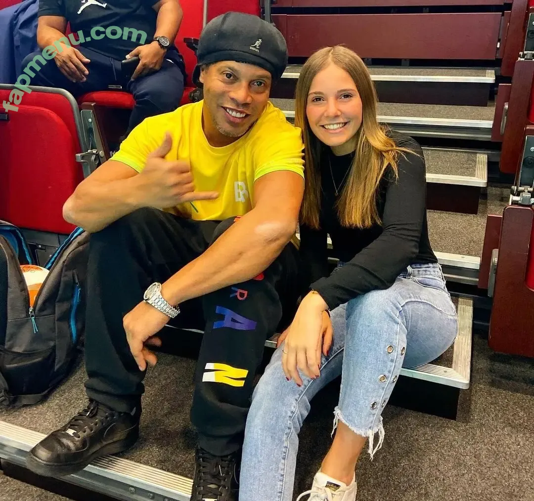 Olivia Buzaglo nude photo #0007 (Olivia Buzaglo)