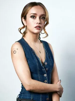 Olivia Cooke / livkatecooke nude photo #0601