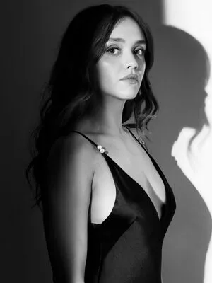 Olivia Cooke / livkatecooke nude photo #0605