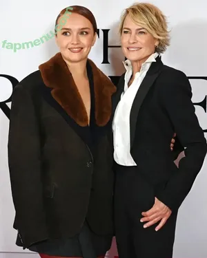 Olivia Cooke / livkatecooke nude photo #0727