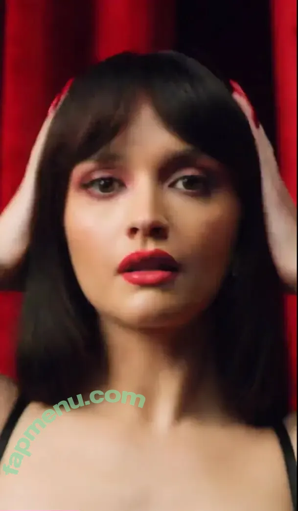 Olivia Cooke nude photo #0012 (livkatecooke)