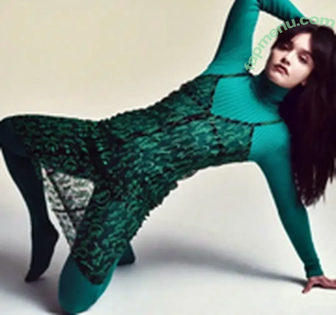 Olivia Cooke nude photo #0037 (livkatecooke)