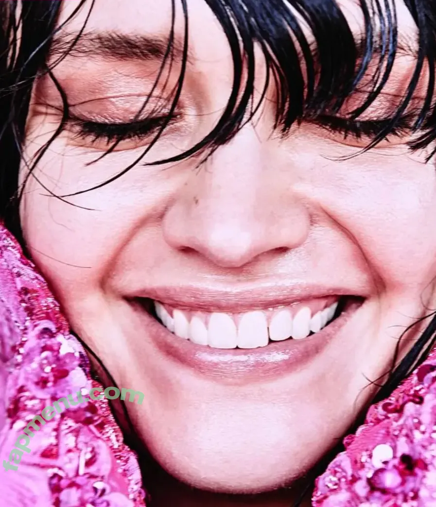 Olivia Cooke nude photo #0070 (livkatecooke)