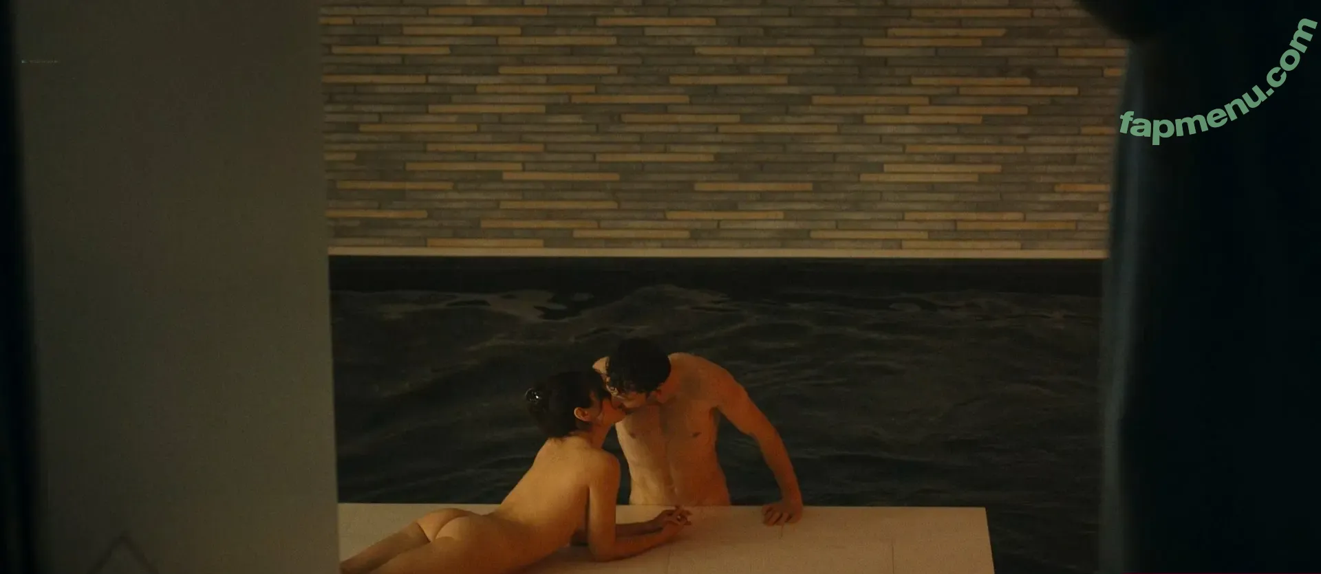 Olivia Cooke nude photo #0795 (livkatecooke)