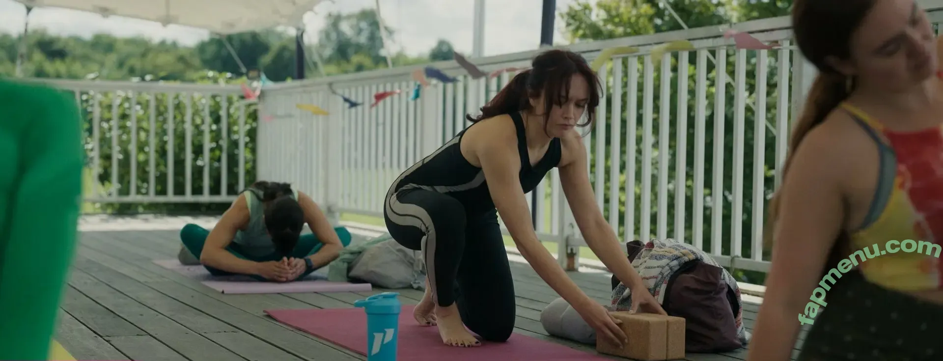 Olivia Cooke nude photo #0808 (livkatecooke)