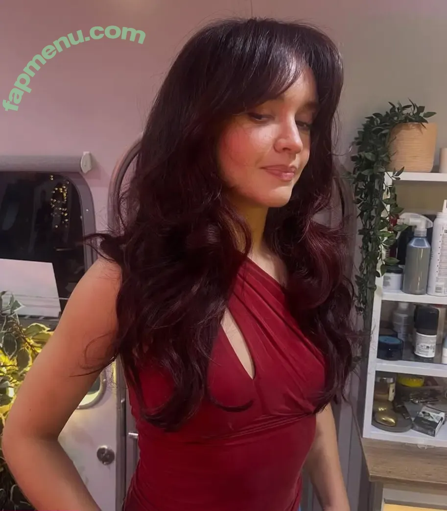 Olivia Cooke nude photo #0814 (livkatecooke)