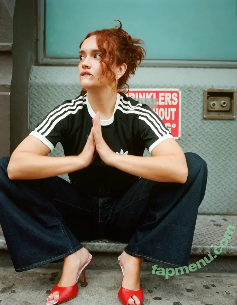 Olivia Cooke nude photo #0828 (livkatecooke)