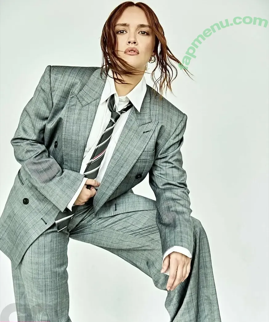 Olivia Cooke nude photo #0839 (livkatecooke)