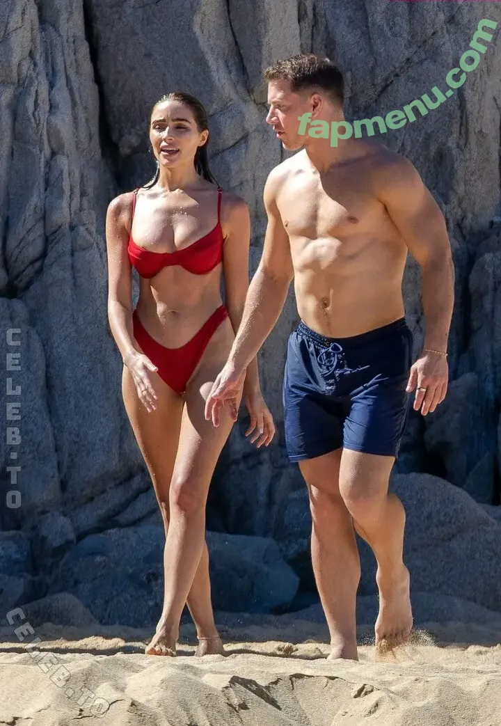 Olivia Culpo nude photo #1484 (OliviaCulpoOfficial / oliviaculpo / oliviadangerculpo)
