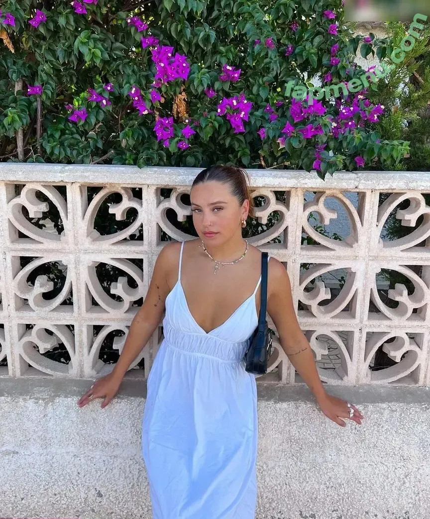 Olivia Grace Herring nude photo #0002 (oliviagraceherring)