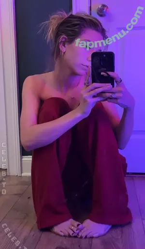 Olivia Hansley / olivia.hansleyyy / oliviahansley nude photo #0033