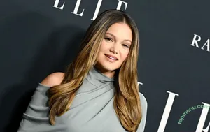 Olivia Holt / Non-Nude / Preview / olivia_holt nude photo #0879