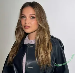 Olivia Holt / olivia_holt / wcrfcure nude photo #0911