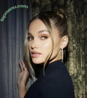 Olivia Holt / olivia_holt / wcrfcure nude photo #0935