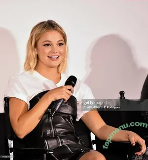 Olivia Holt / olivia_holt / wcrfcure nude photo #0947